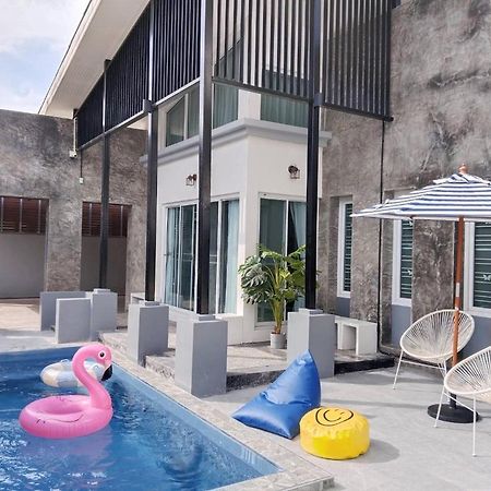 Nadda Pool Villa Ranong Ban Bang Rin Екстер'єр фото