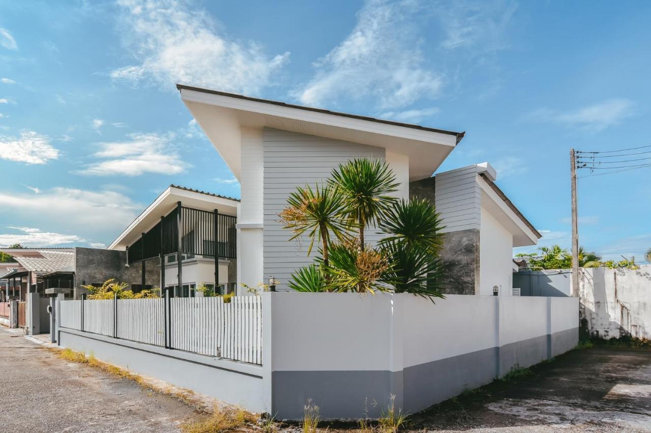 Nadda Pool Villa Ranong Ban Bang Rin Екстер'єр фото